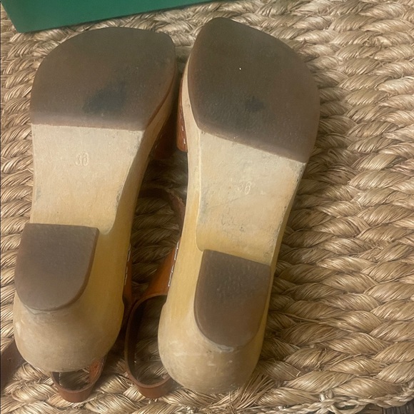 Swedish Hasbeens Brown Leather Mules - Picture 3 of 4